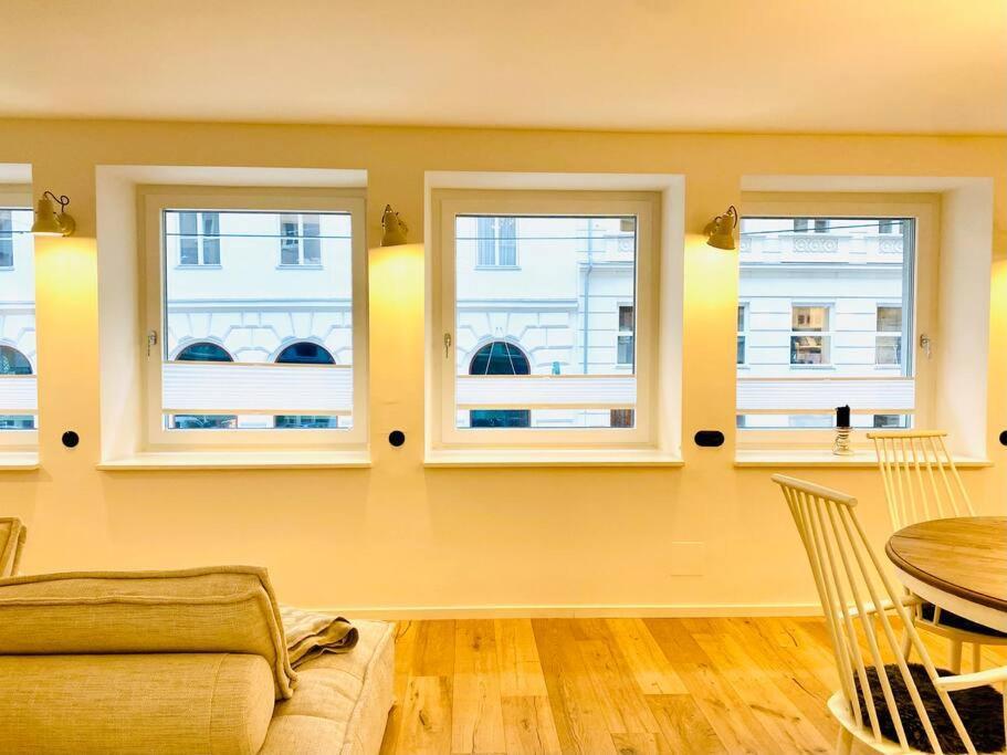Ferienwohnung 5 Minutes To At St.Stephan'S Wien Exterior foto